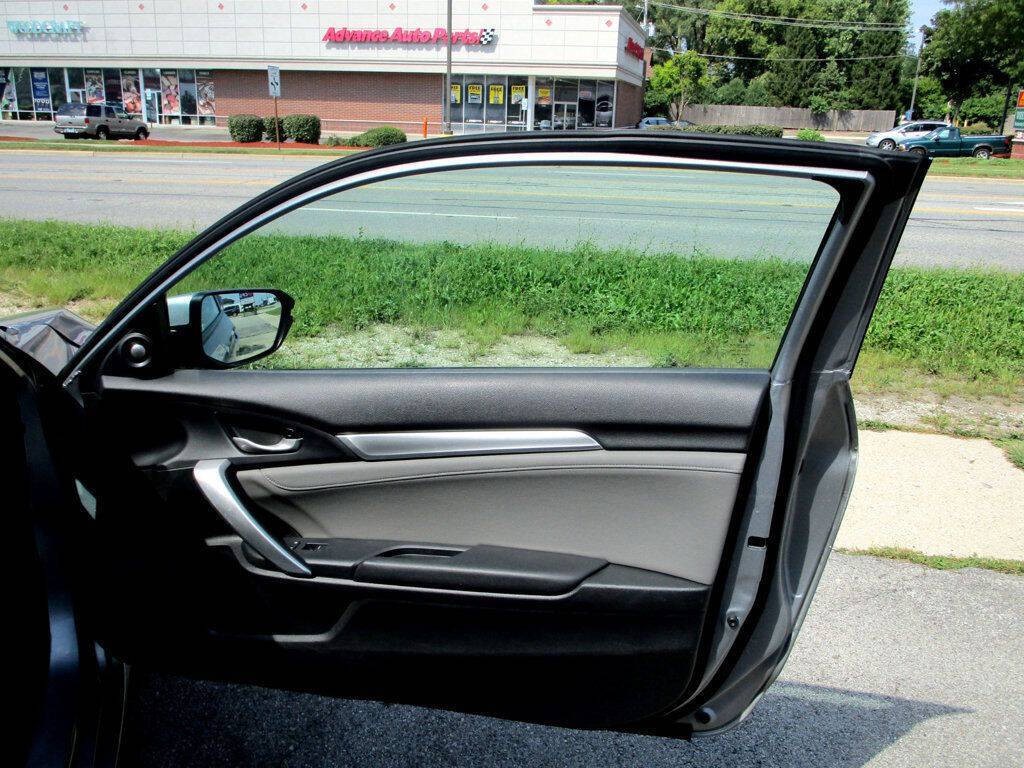 2016 Honda Civic Image 32