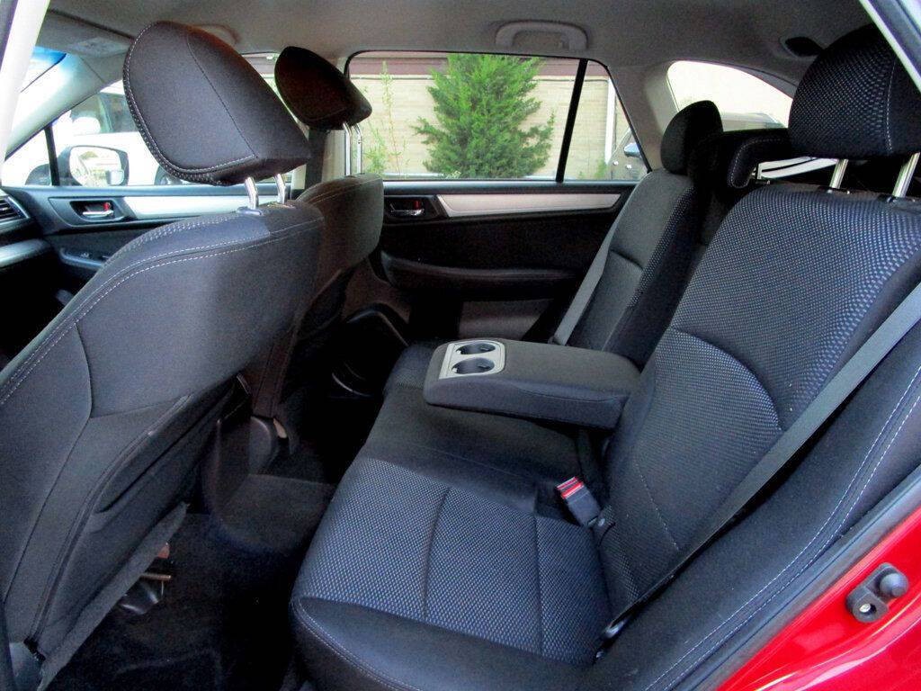 2015 Subaru Outback Image 16