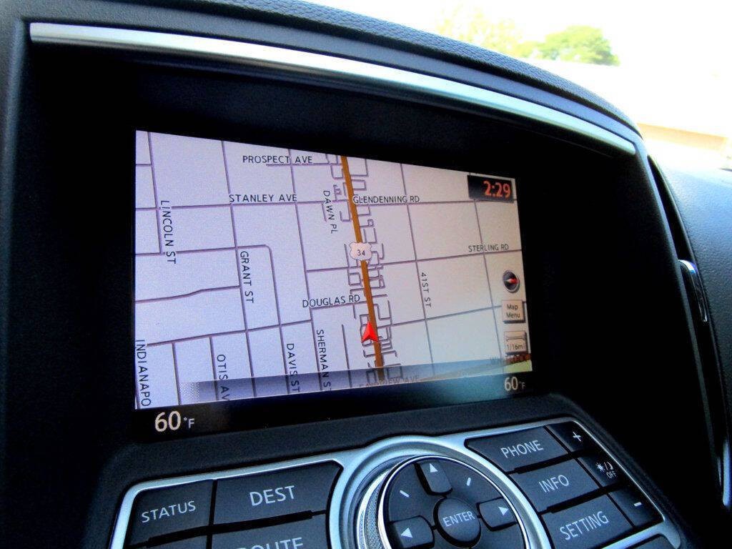 2013 INFINITI G37 Image 3