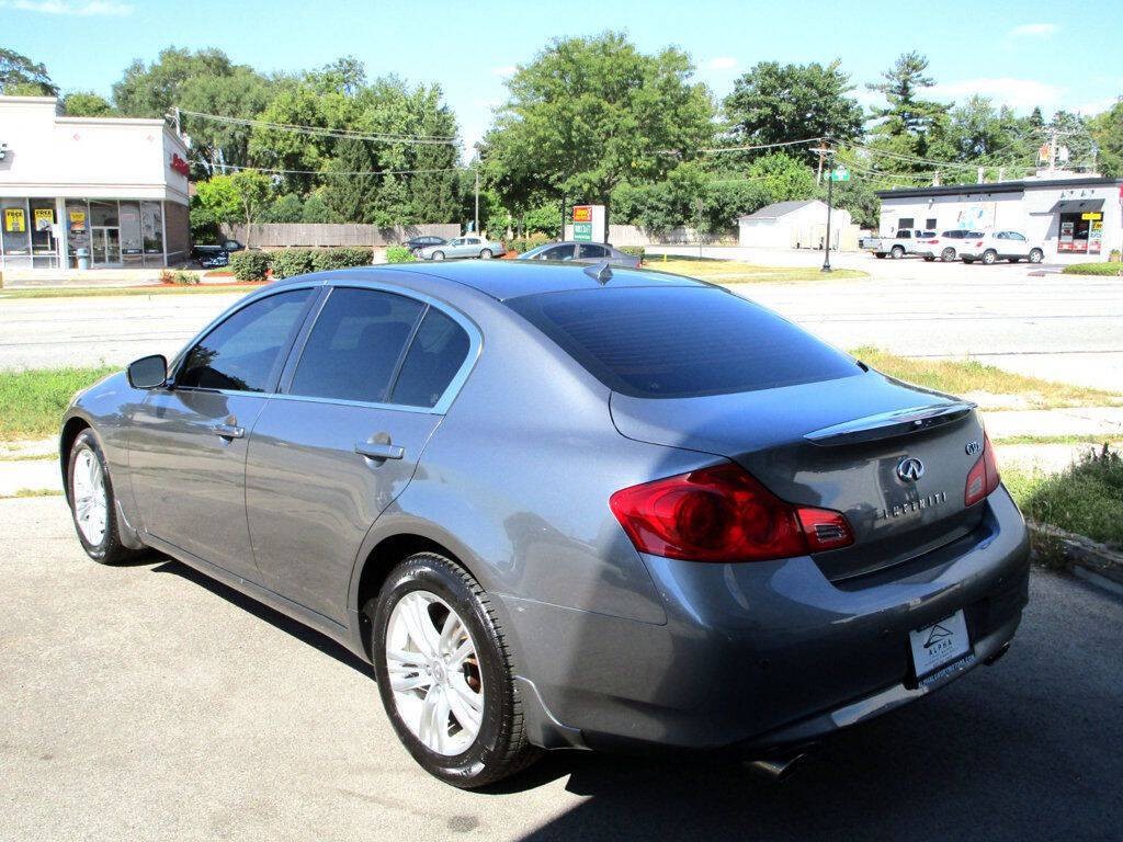 2013 INFINITI G37 Image 10