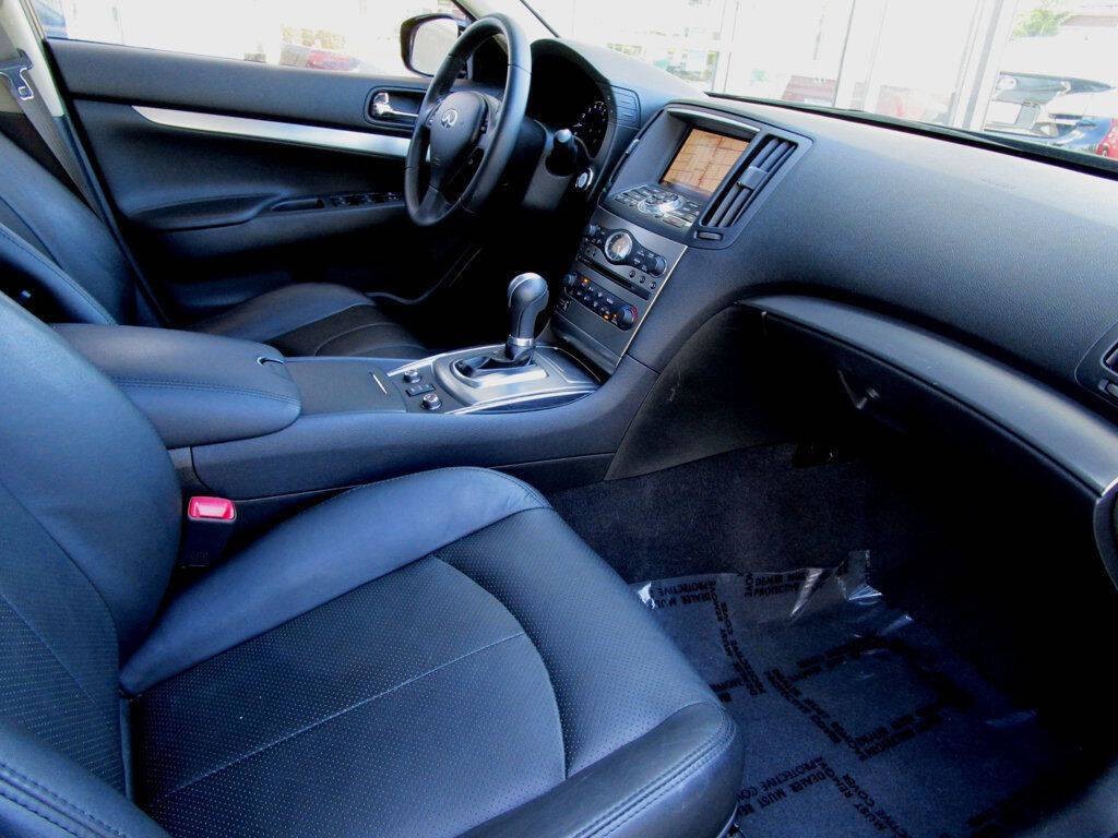 2013 INFINITI G37 Image 14