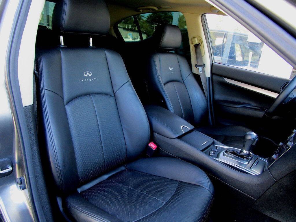 2013 INFINITI G37 Image 16