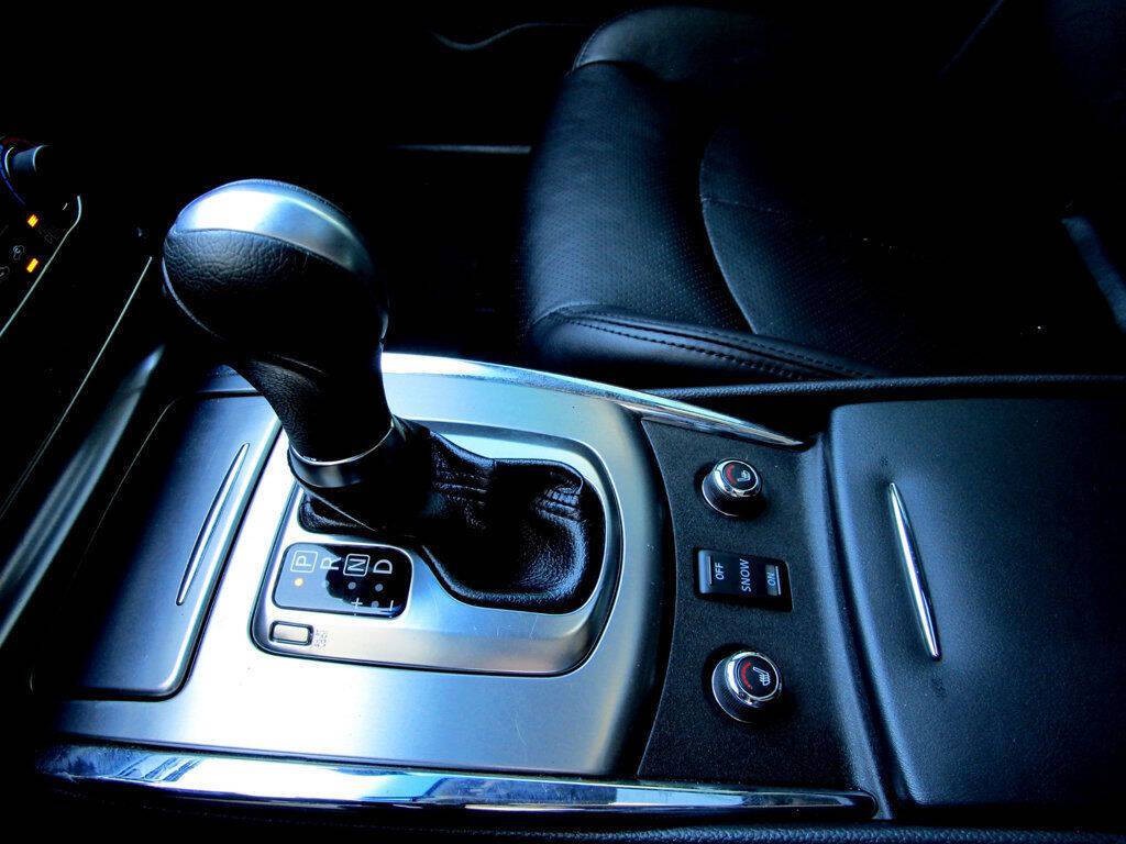 2013 INFINITI G37 Image 24