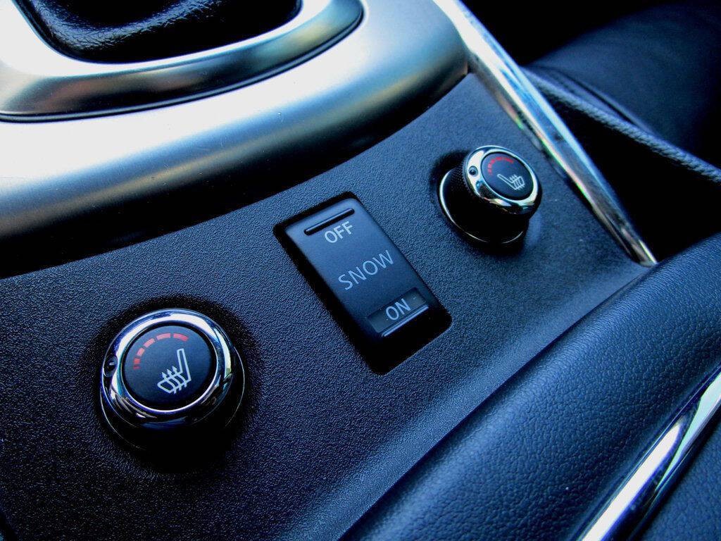 2013 INFINITI G37 Image 25