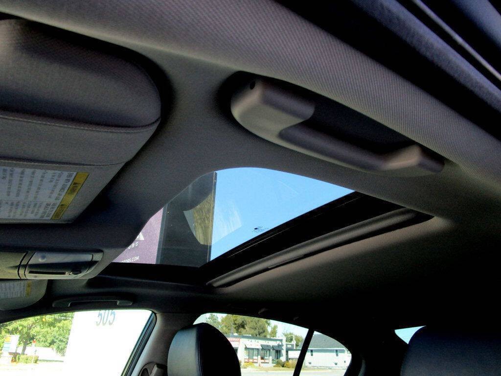 2013 INFINITI G37 Image 27