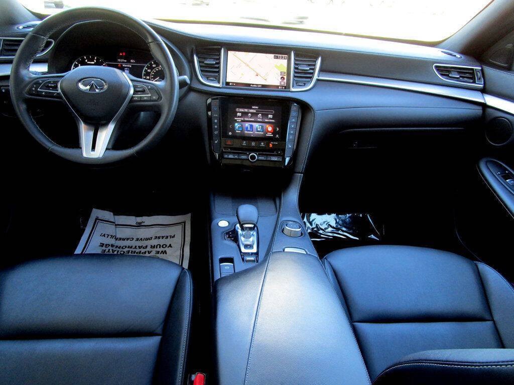 2020 INFINITI QX50 Image 2