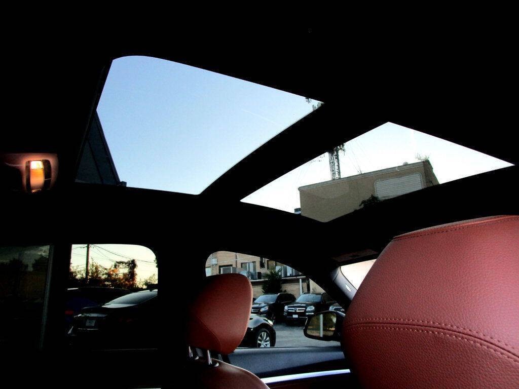 2017 BMW 3 Series Image 27