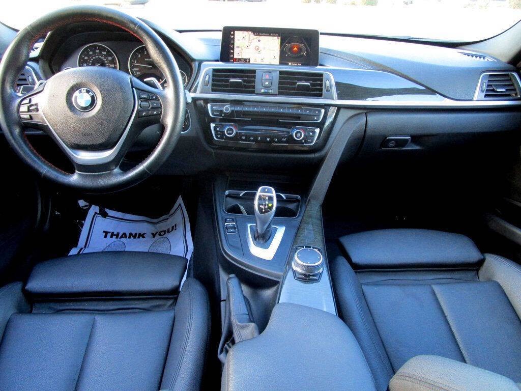 2018 BMW 3 Series Image 2