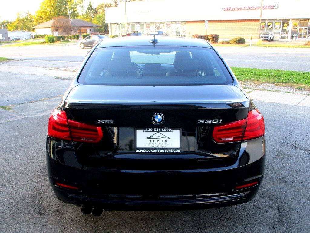 2018 BMW 3 Series Image 9