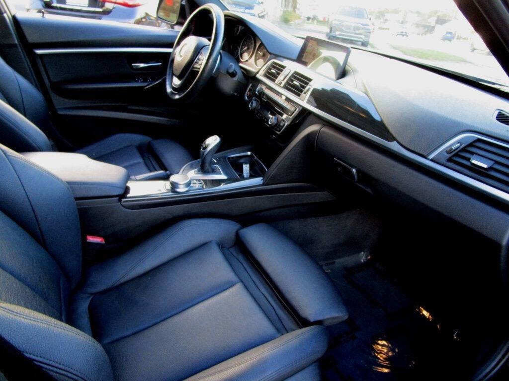 2018 BMW 3 Series Image 14