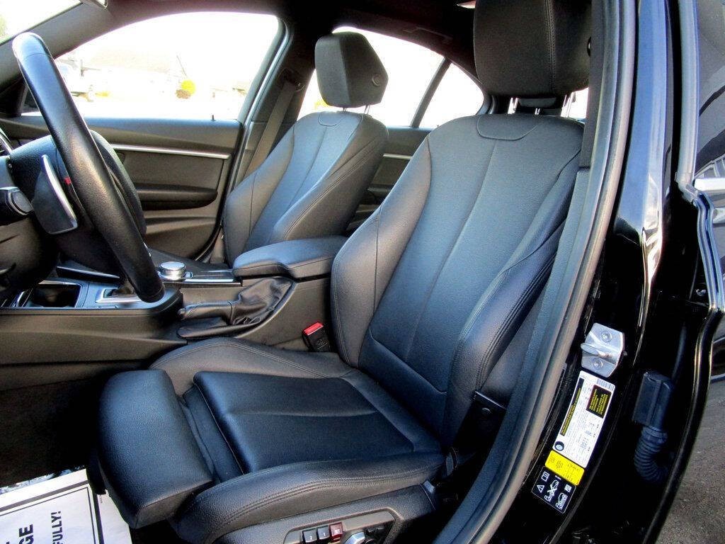 2018 BMW 3 Series Image 15