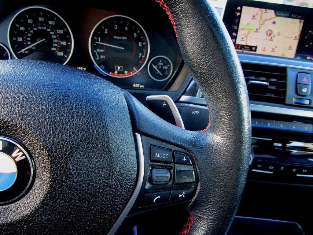 2018 BMW 3 Series Image 22