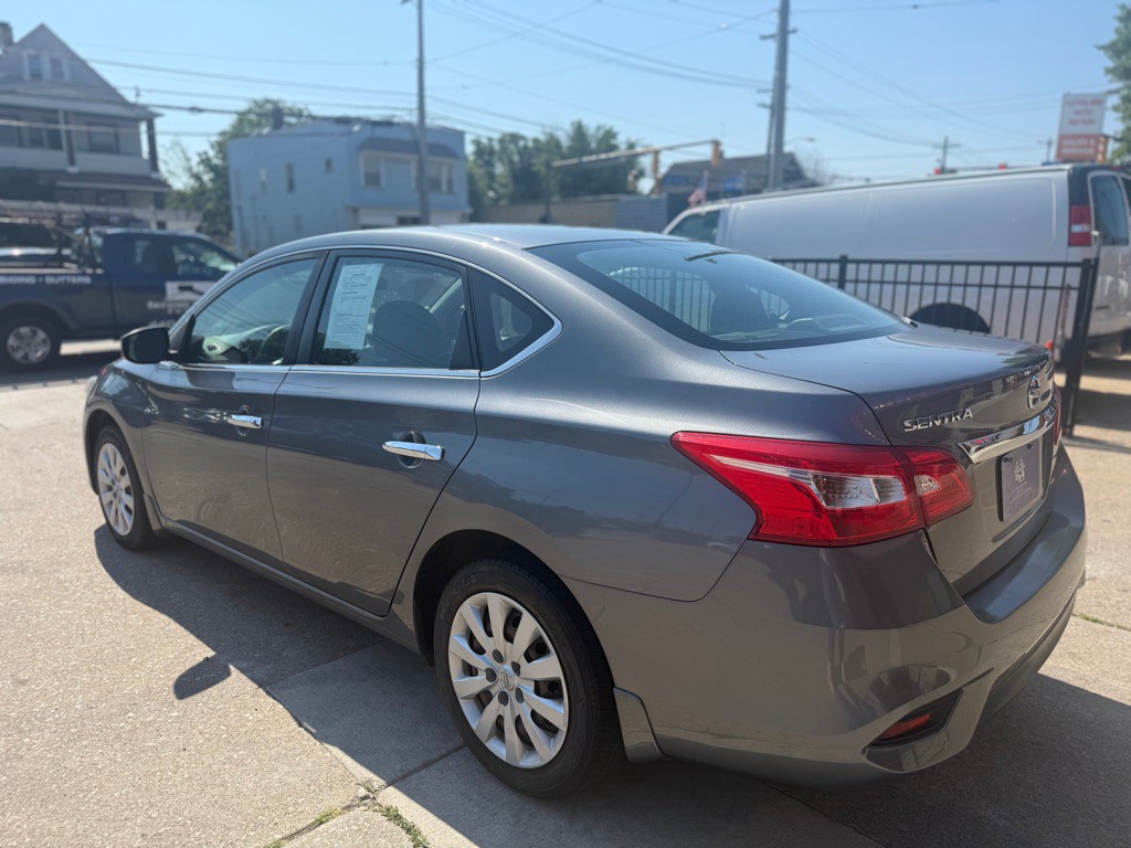 2017 Nissan Sentra Image 3