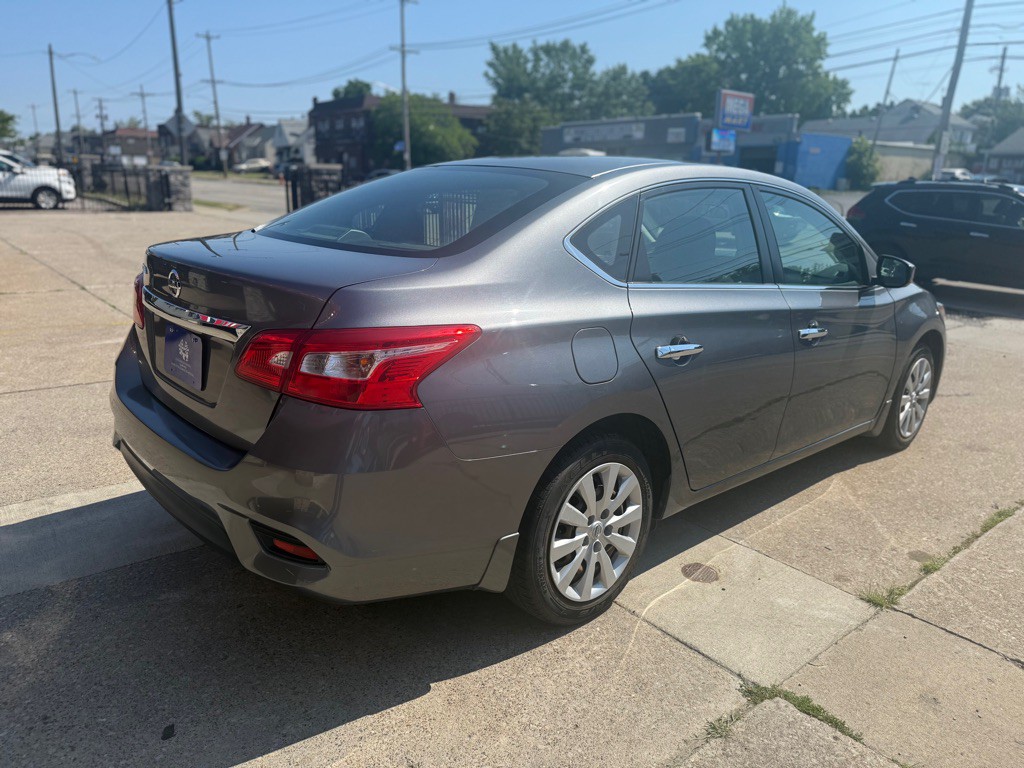 2017 Nissan Sentra Image 5