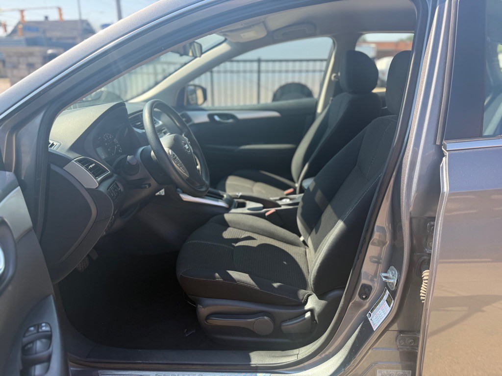 2017 Nissan Sentra Image 12