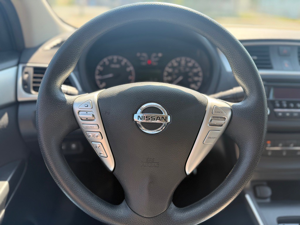 2017 Nissan Sentra Image 15
