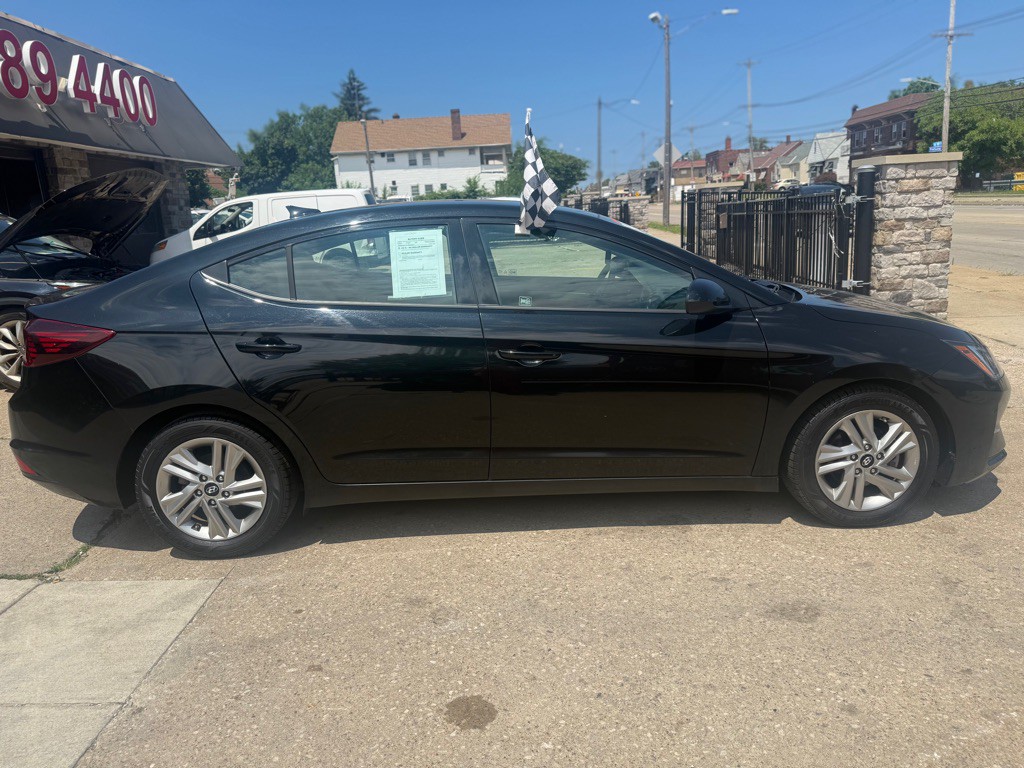 2020 Hyundai Elantra Image 5