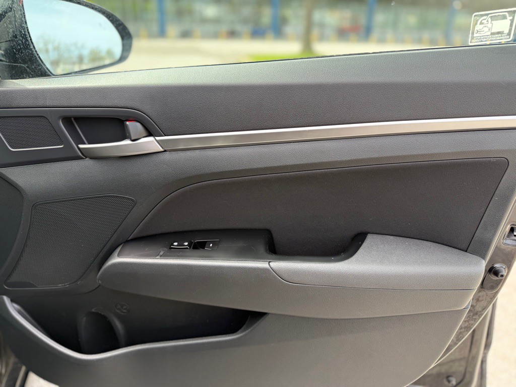 2020 Hyundai Elantra Image 10