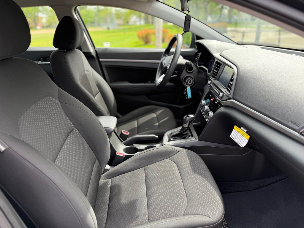 2020 Hyundai Elantra Image 13