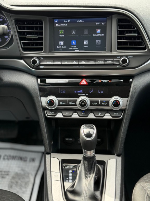 2020 Hyundai Elantra Image 15
