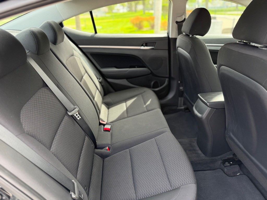2020 Hyundai Elantra Image 21