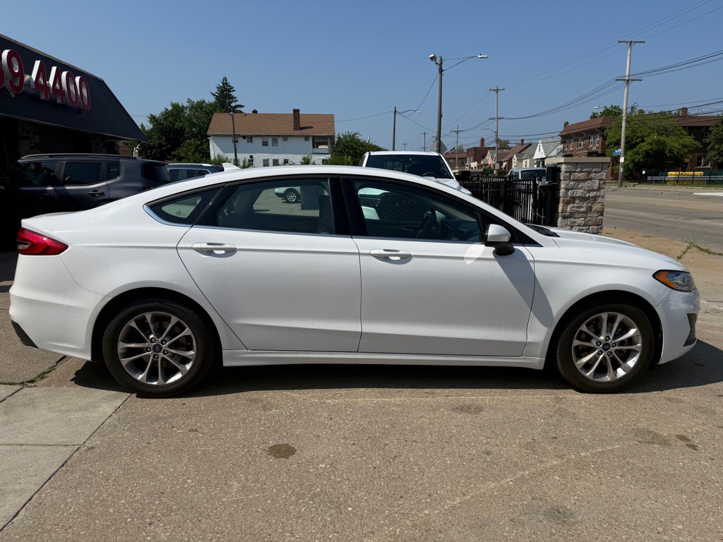 2020 Ford Fusion Image 6