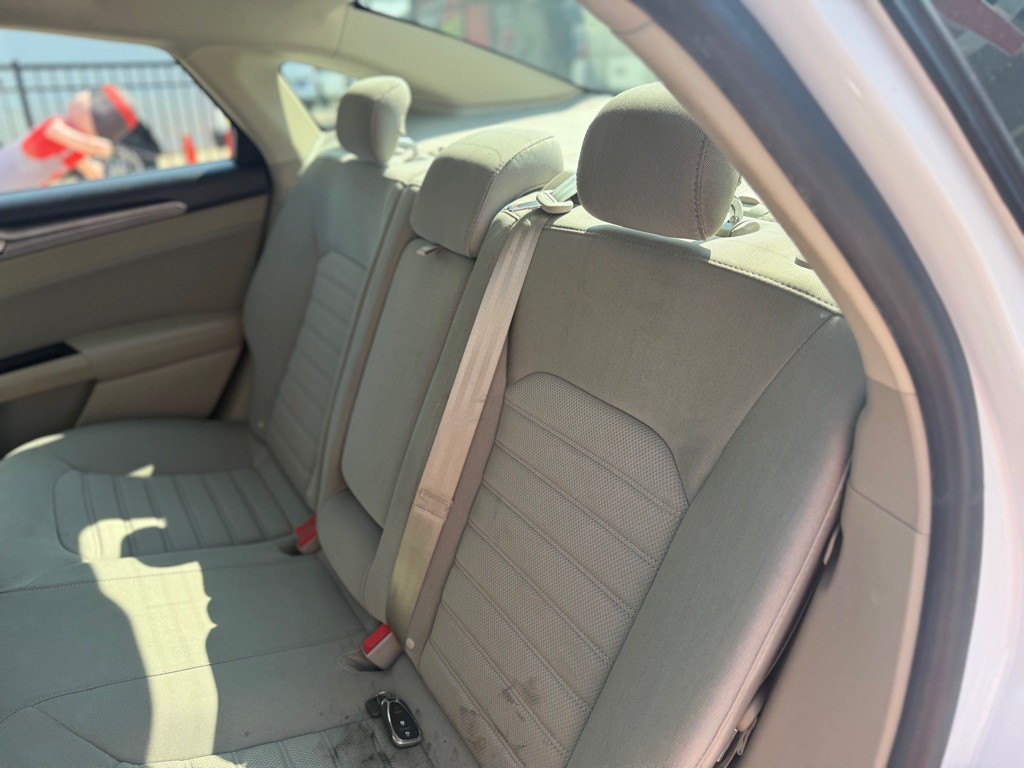 2020 Ford Fusion Image 18