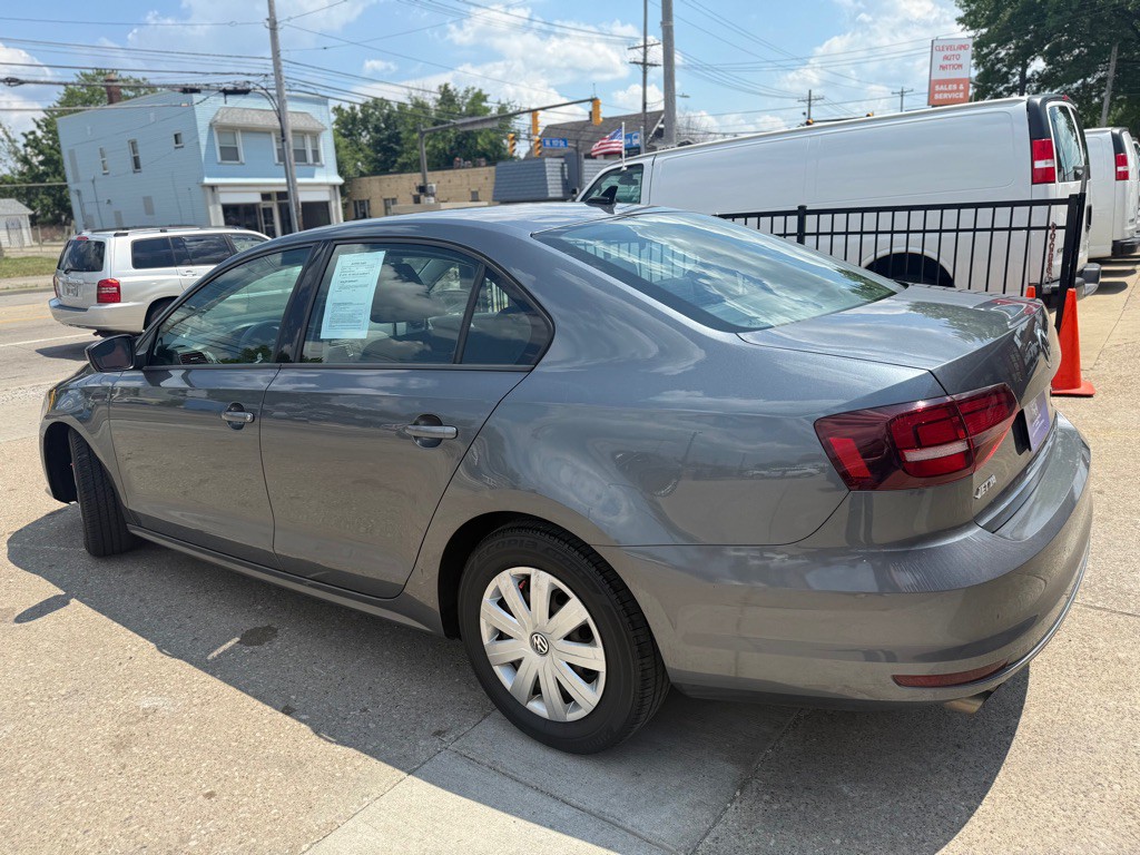 2016 Volkswagen Jetta Image 3