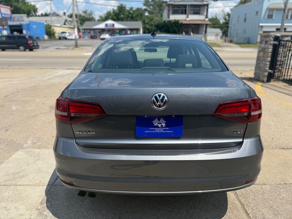 2016 Volkswagen Jetta Image 4