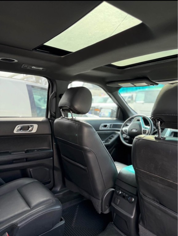 2015 Ford Explorer Image 15