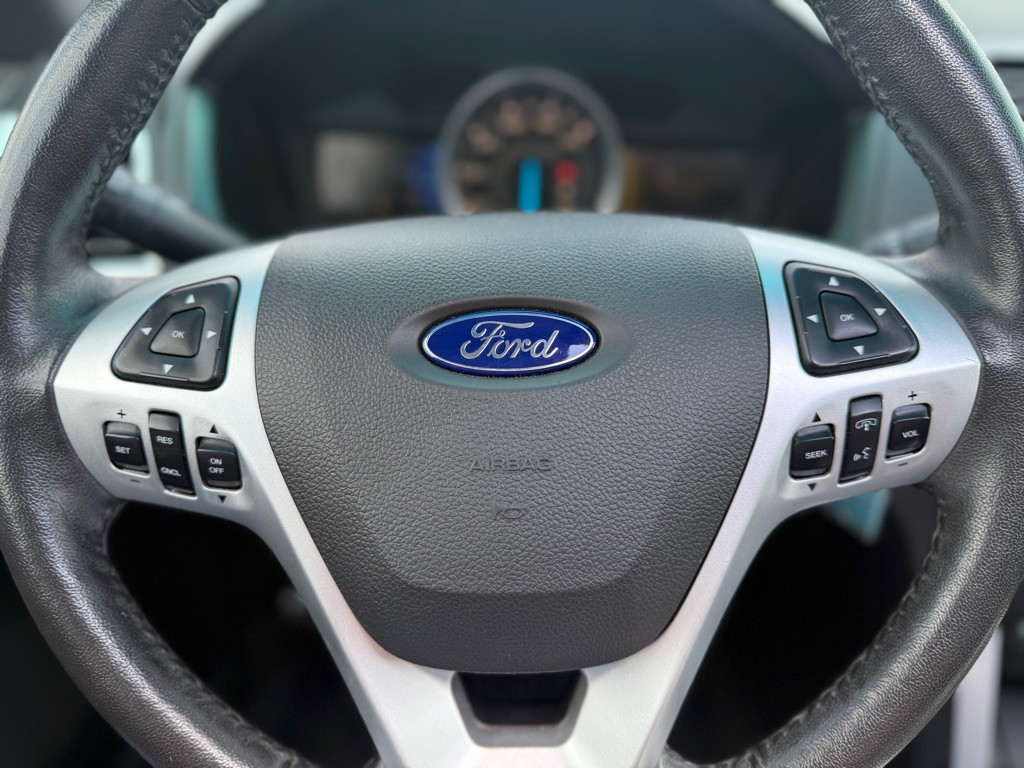 2015 Ford Explorer Image 24