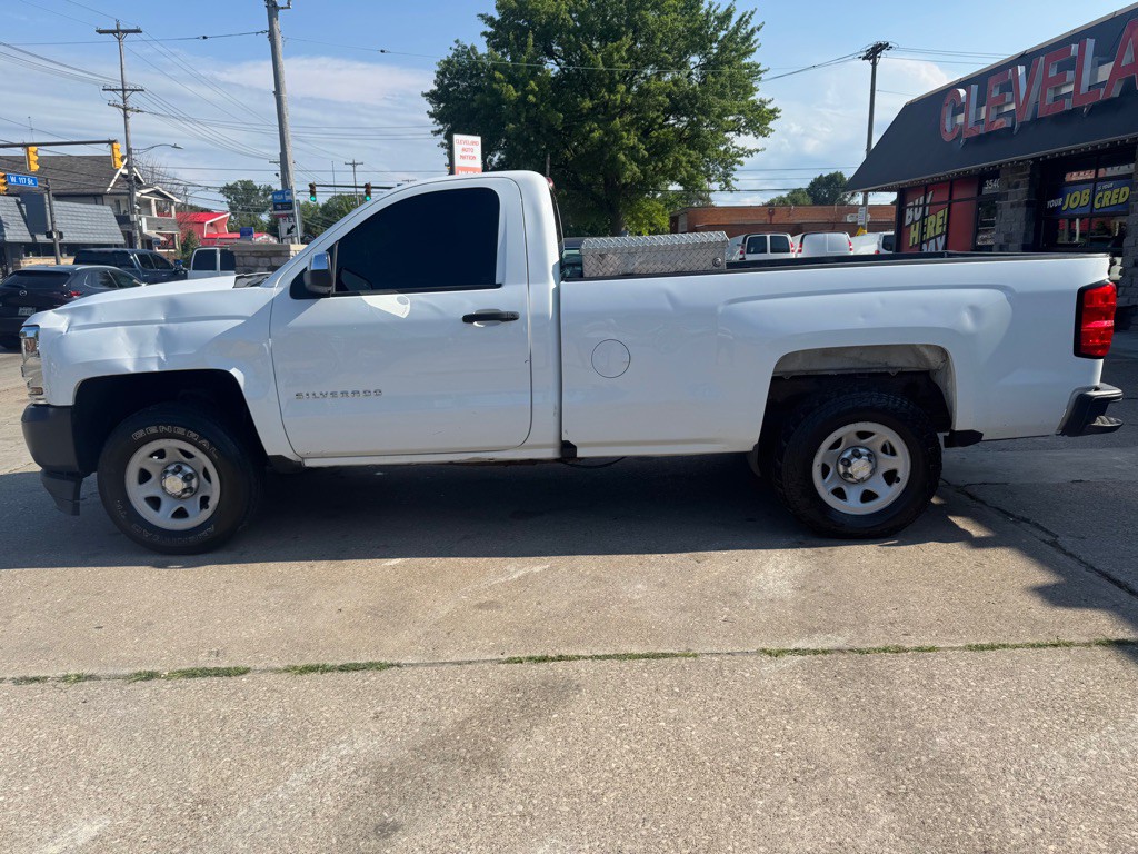 2017 Chevrolet Silverado 1500 Image 3