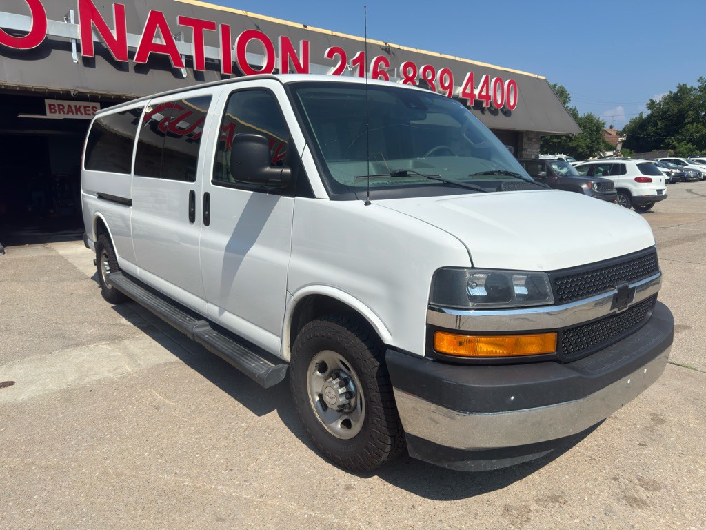 2019 Chevrolet Express Image 8