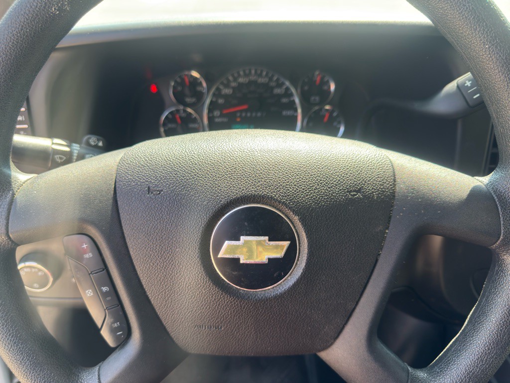 2019 Chevrolet Express Image 13