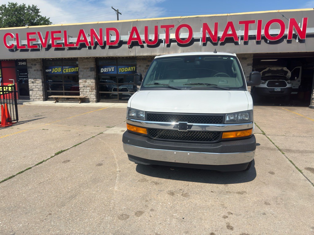 2019 Chevrolet Express Image 2