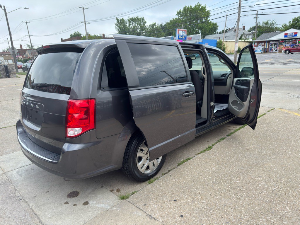 2018 Dodge Grand Caravan Image 9