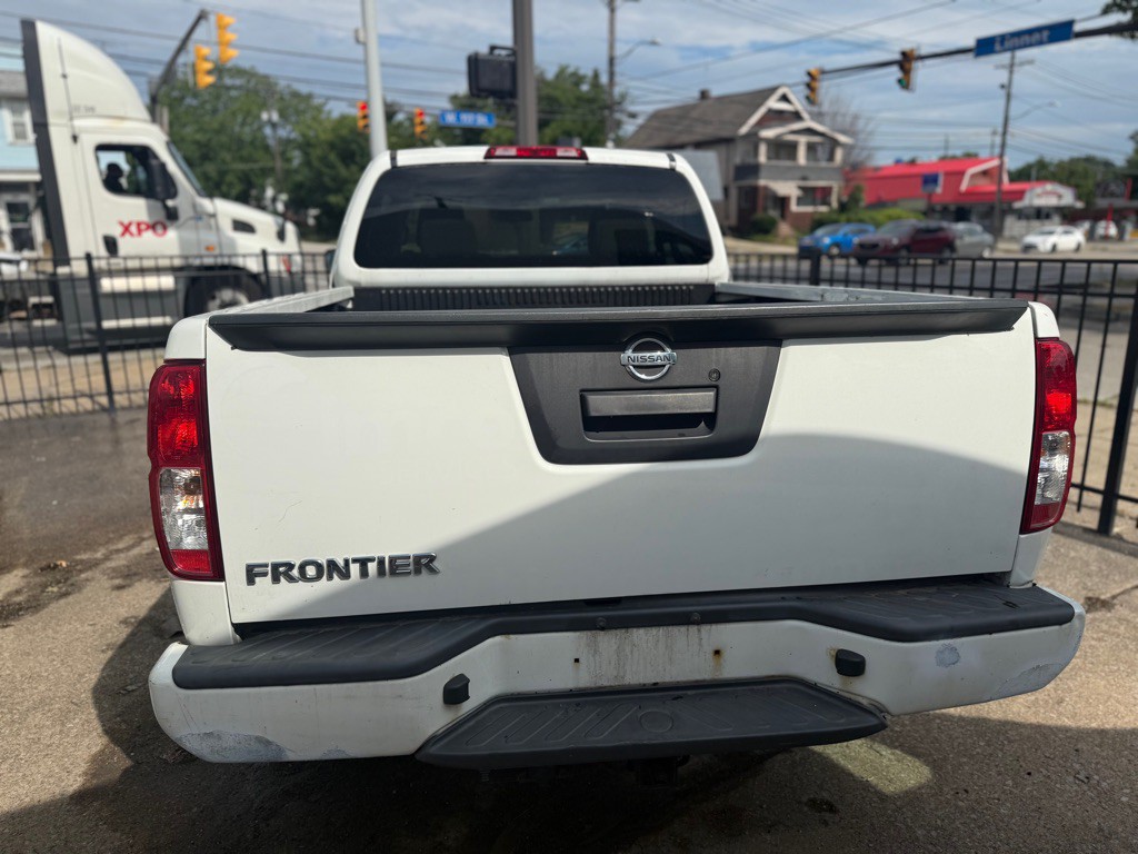 2017 Nissan Frontier Image 4