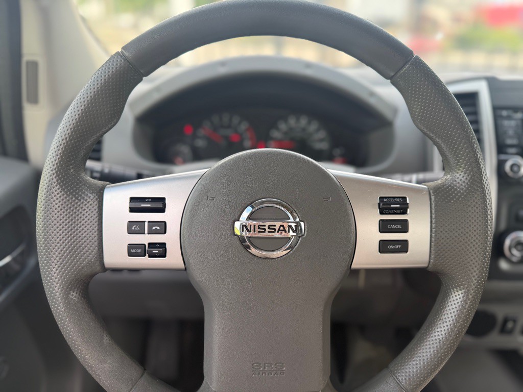 2017 Nissan Frontier Image 11