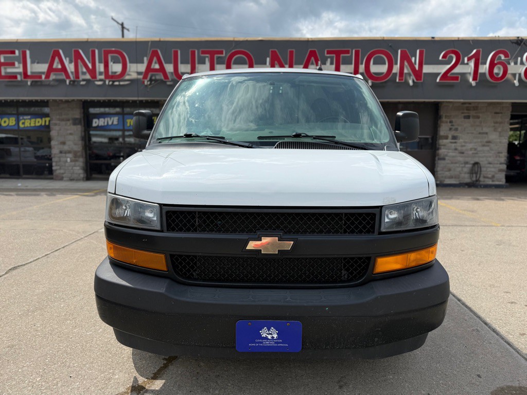2019 Chevrolet Express Image 8