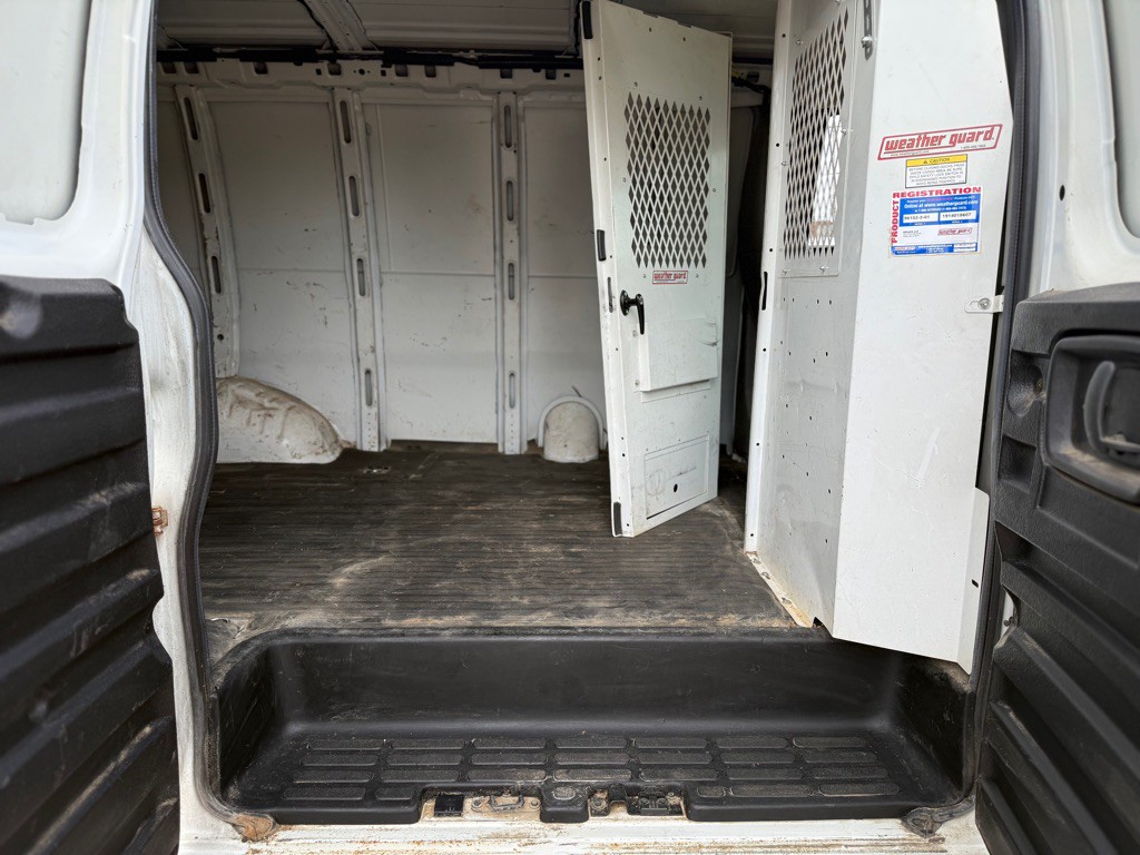 2019 Chevrolet Express Image 9