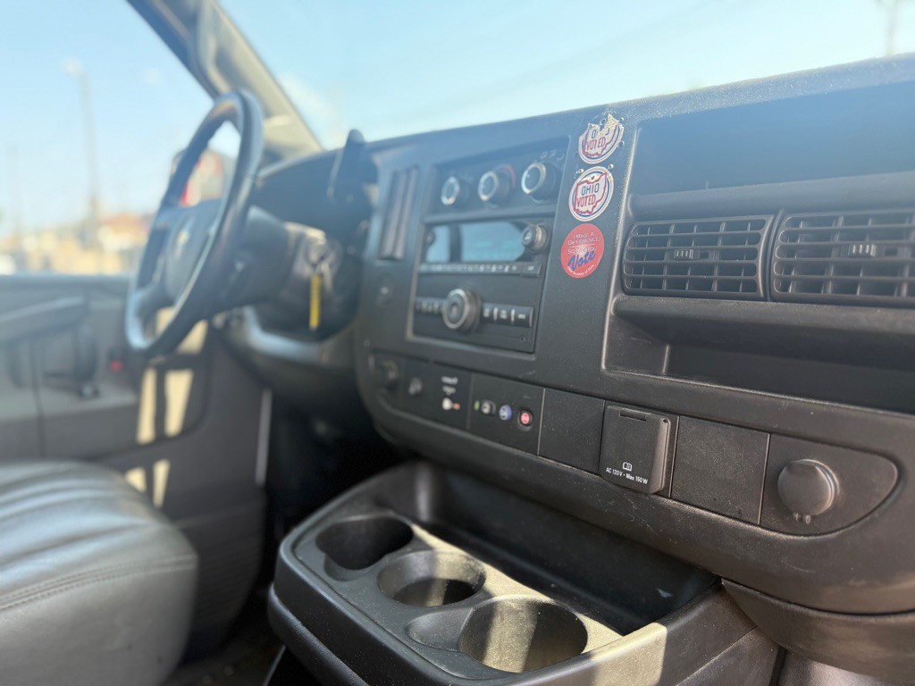 2020 Chevrolet Express Image 13