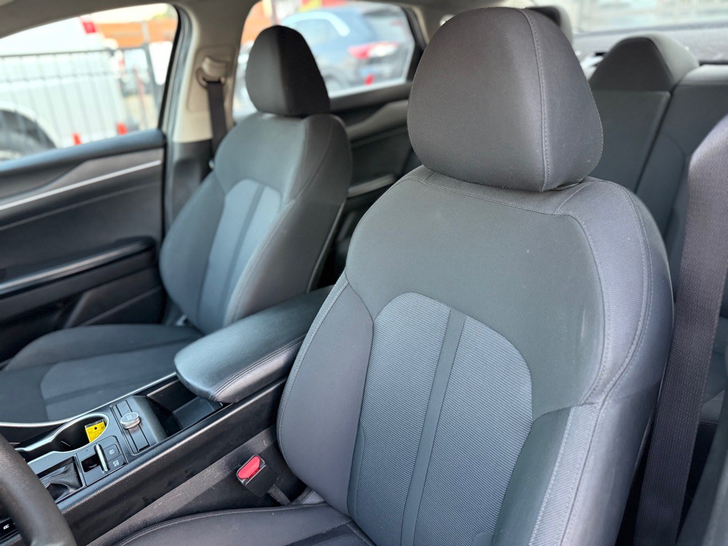 2022 Kia K5 Image 13