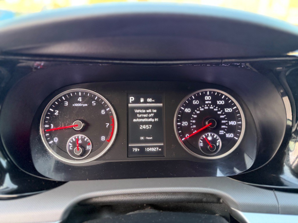 2022 Kia K5 Image 17