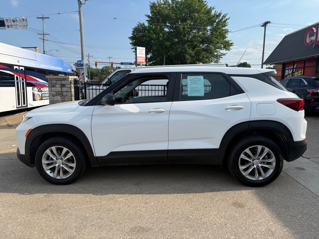 2021 Chevrolet Trailblazer Image 2