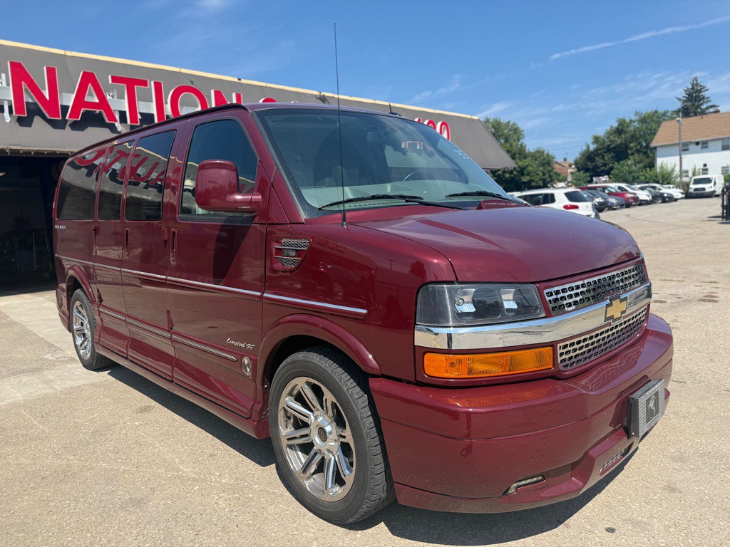2015 Chevrolet Express Image 7