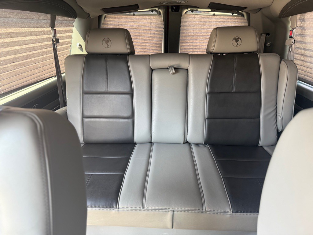 2015 Chevrolet Express Image 16