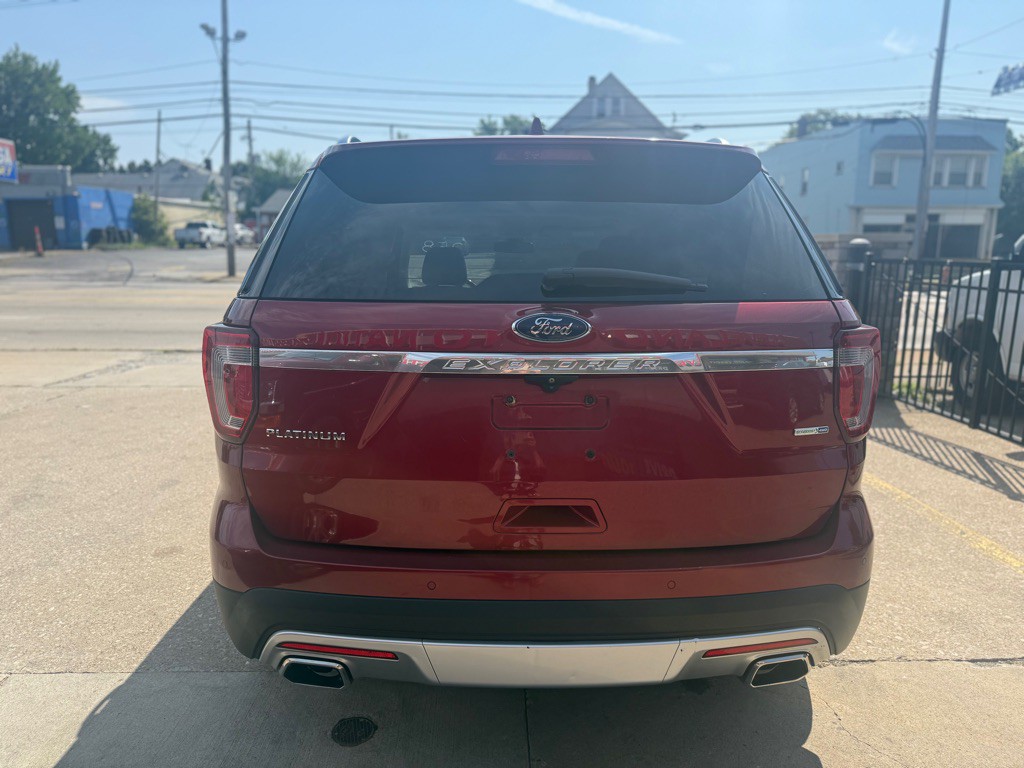 2017 Ford Explorer Image 4