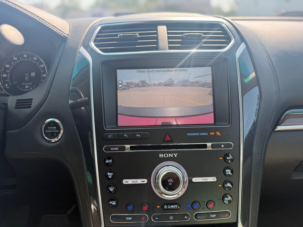 2017 Ford Explorer Image 17