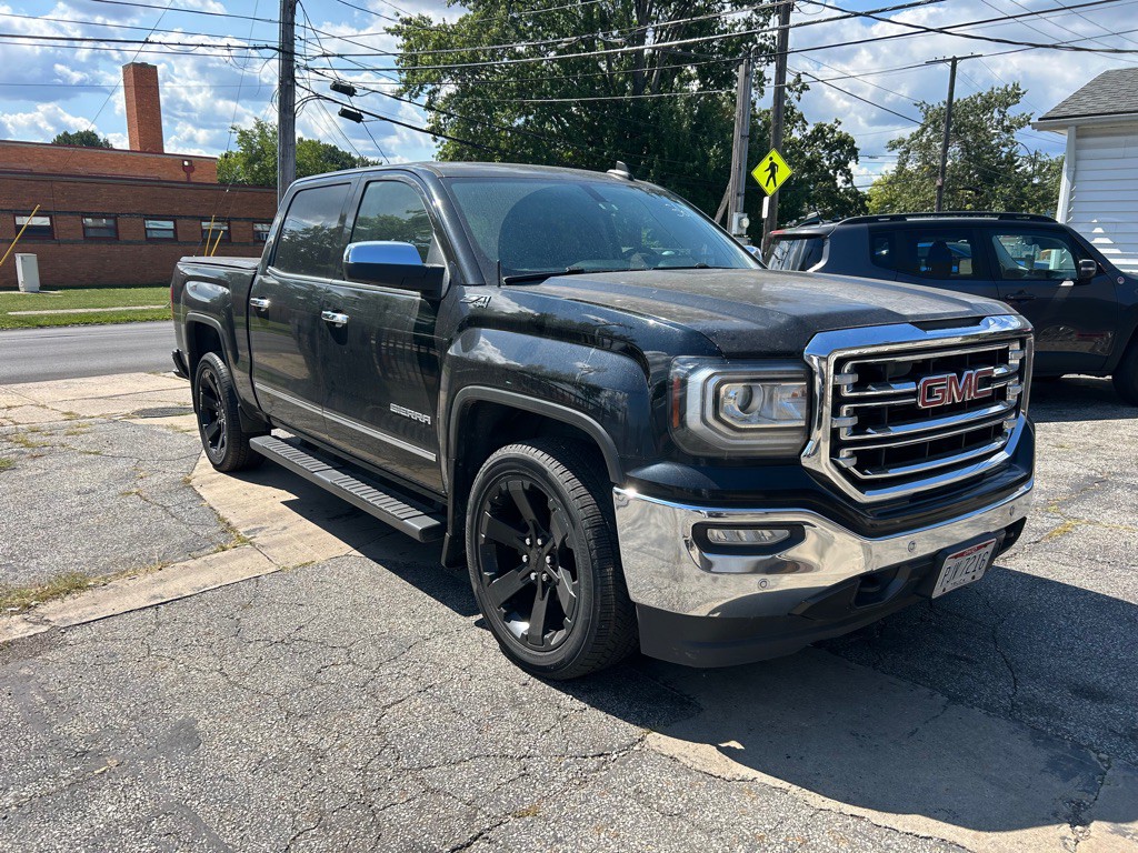 2017 GMC Sierra Image 2