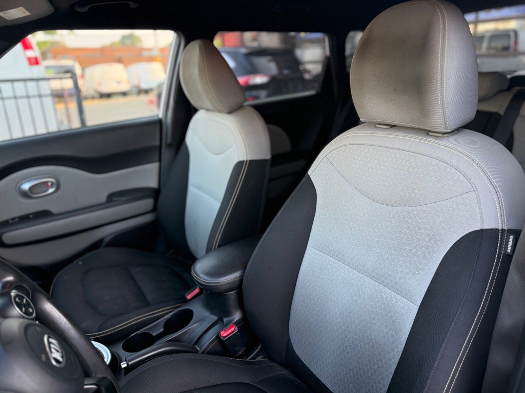 2015 Kia Soul Image 13